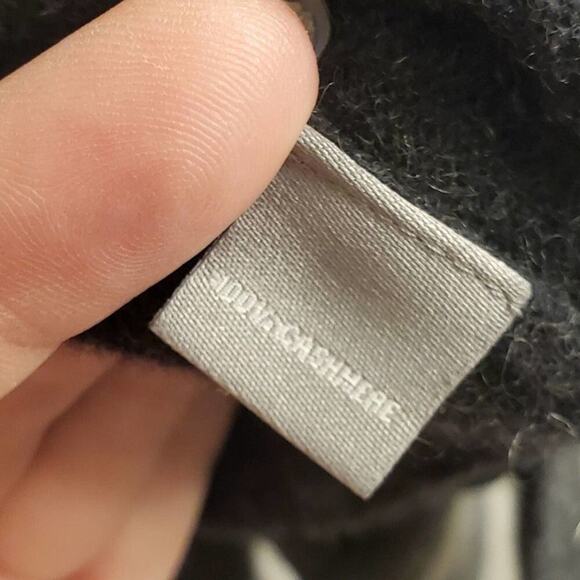 NEIMAN Marcus 100% cashmere beaded trim grey tunic size medium - Picture 7 of 7